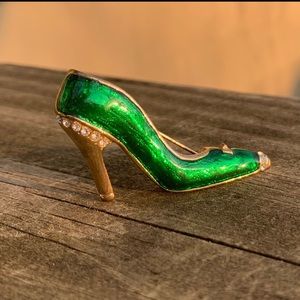 Vintage 1980's - 1990's Gold Tone Metal & Green Enamel Brooch W/ Rhinestones